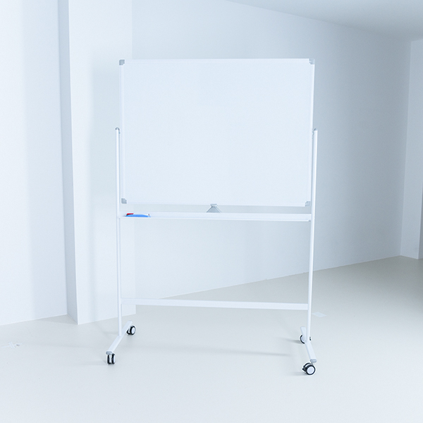 スタジオ機材・ホワイトボード